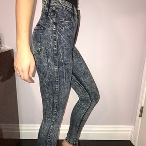 Acid Wash High Waisted Jeans